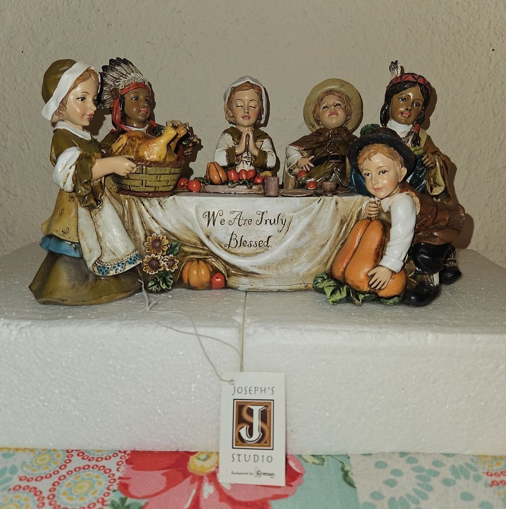 Joseph's Studio "We Are Truly Blessed" Festive Figurine Table Accent Decor
